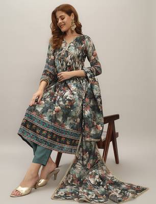 Women's  Chanderi Silk Embroidery Flared Kurta with Pant And Dupatta Set 5