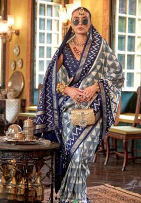 Grey silk blend printed saree with unstitched blouse 2