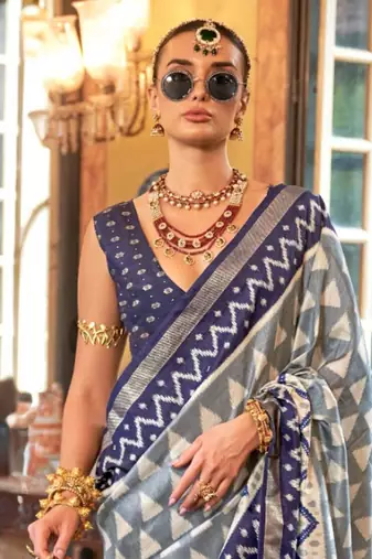 Grey silk blend printed saree with unstitched blouse