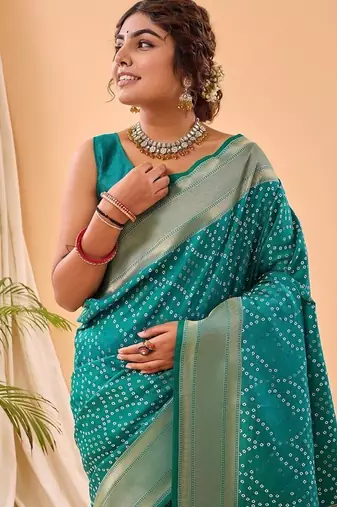 Rama Green Bandhani Weaving Saree With Paithani Pallu  