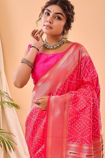Rani Pink Bandhani Weaving Saree With Paithani Pallu  