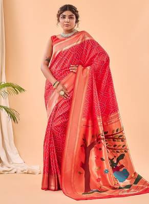 Red Bandhani Weaving Saree With Paithani Pallu   5