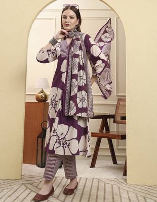 purple floral a-line kurta trouser dupatta set 5