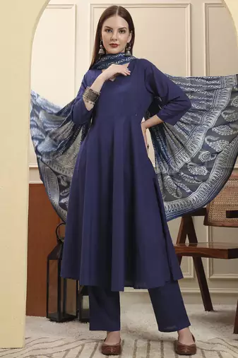 blue floral a-line maternity kurta trouser dupatta set