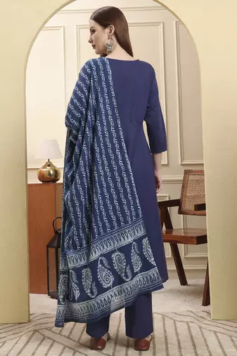 blue floral a-line maternity kurta trouser dupatta set