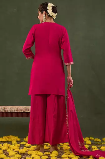 pink embroidered straight kurta palazzo dupatta set have a lining kurta