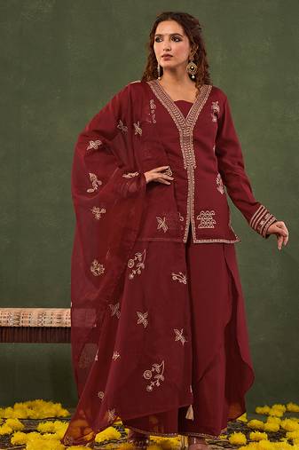 Yufta red embroidered straight silk blend long sleeves kurti palazzo dupatta set