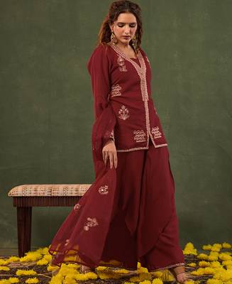 red embroidered straight silk blend long sleeves kurti palazzo dupatta set 2