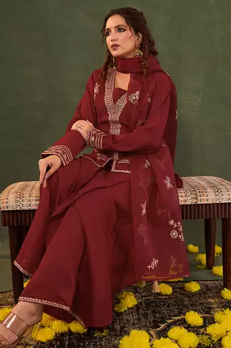 red embroidered straight silk blend long sleeves kurti palazzo dupatta set