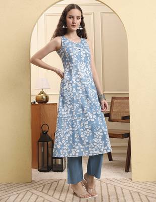 blue floral print a-line kurta trouser set 2