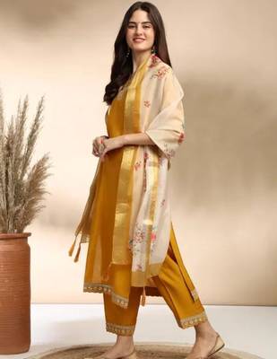 Stylish designer rayon biscuit slub fabric embroidery work kurta set with chanderi jaquard dupatta 3