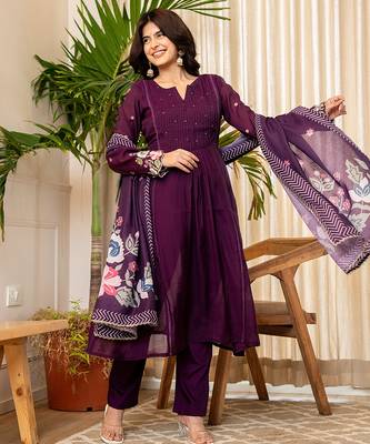 purple resham embroidery a-line chanderi silk kurta trouser dupatta set 2