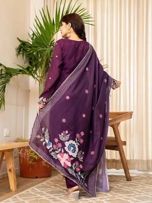 purple resham embroidery a-line chanderi silk kurta trouser dupatta set 3