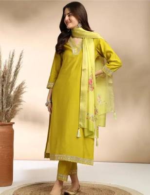 Stylish designer rayon biscuit slub fabric embroidery work kurta set with chanderi jaquard dupatta 4