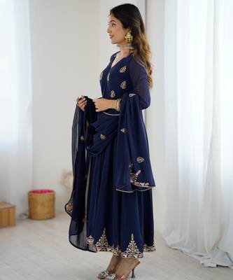 Navy blue georgette anarkali suit set with zari & sequins embroidery 3