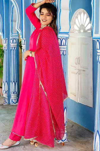 Blooming Pink embroidered  Suit Set Wedding Wear Suit Set Summer Wear