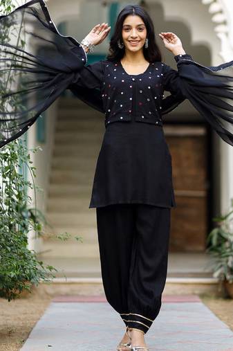 Black Mirror Work Suit Set With Jacket And Potli Heavy Five Piece Suit Set