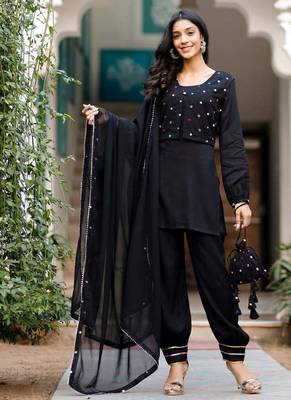 Black Mirror Work Suit Set With Jacket And Potli Heavy Five Piece Suit Set 4