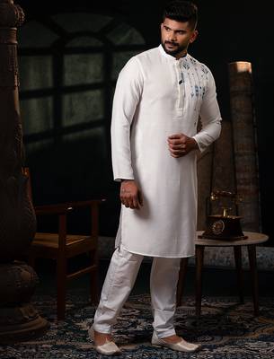 Off white cotton kurta pajama 3