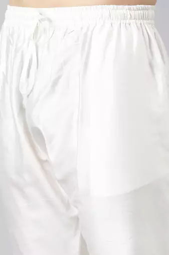 Arjun bijlani in white plain short kurta pajama