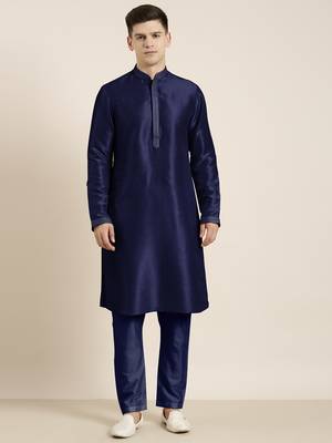 Navy blue embroidered kurta pajama 1