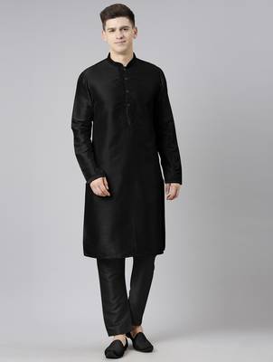 Black embroidered kurta pajama 1
