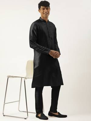 Black embroidered kurta pajama 5