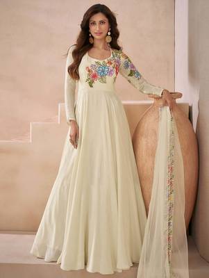 Off-white yellow embroidered silk anarklai with dupatta 2