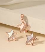 White cubic zirconia pendant set with star design