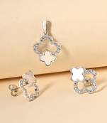 White cubic zirconia pendant set with floral design