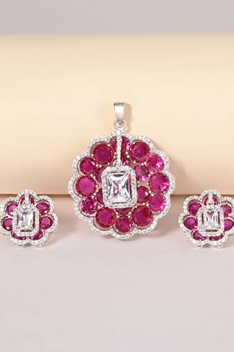 White cubic zirconia necklace set with floral bloom design