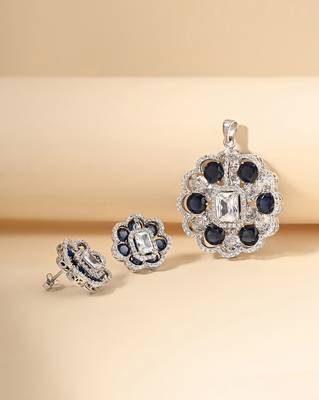Oxidised cubic zirconia necklace set with textured blossom design 1