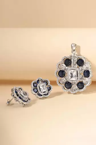 Oxidised cubic zirconia necklace set with textured blossom design