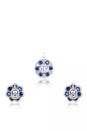 Oxidised cubic zirconia necklace set with textured blossom design
