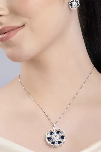 Oxidised cubic zirconia necklace set with textured blossom design