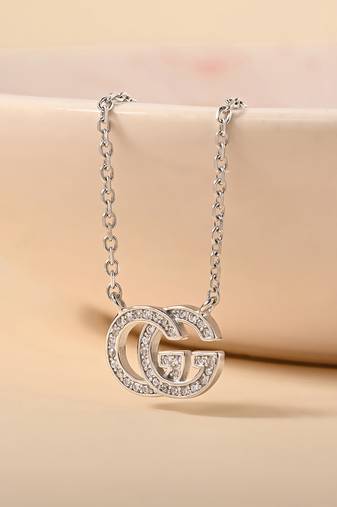 Gg motif silver necklace with iconic design and contemporary look