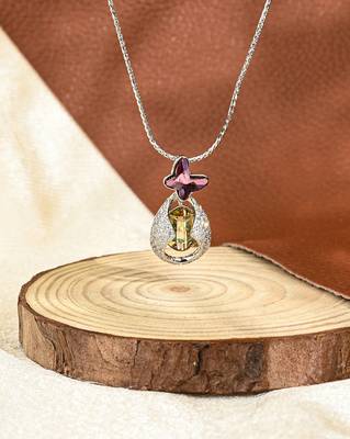 Butterfly prism purple pendant necklace with shell effect and illusion sparkle 1
