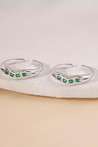 Touch925 sparkle green stone toe rings