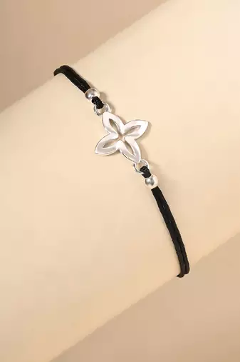 Stone studded flower bracelet