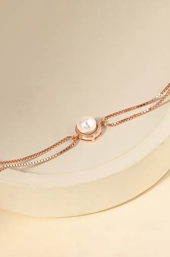 Double chain pearl bracelet