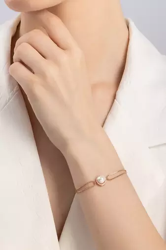 Double chain pearl bracelet