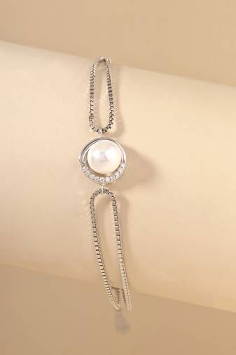 Double chain pearl bracelet