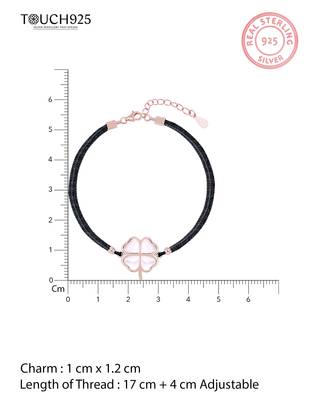 Heart-shaped petal bracelet 4