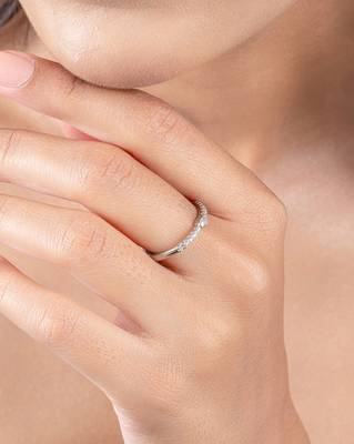Touch925 heartfelt circle silver ring with cz heart detail in 925 purity for women 4
