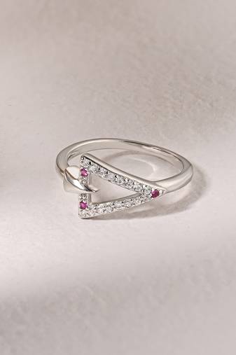 Touch925 eternal triangle silver ring in 925 purity for women
