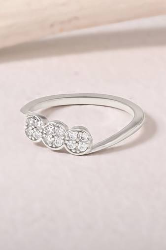 Touch925 eternal circles silver ring with three cz stones in 925 purity for women