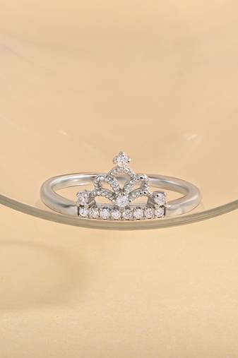 Touch925 royal crown silver ring with cz stones in 925 purity for women