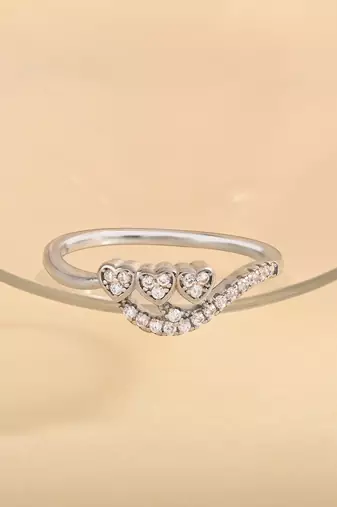 Touch925 syncing hearts silver ring with triple cz stones in 925 purity for women