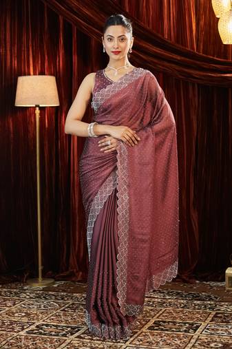 Pink embroidered silk blend blend saree
