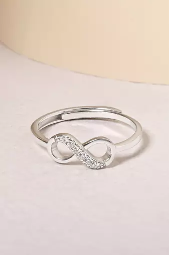 Touch925 loop infinite silver ring with central cz stone in 925 purity for women